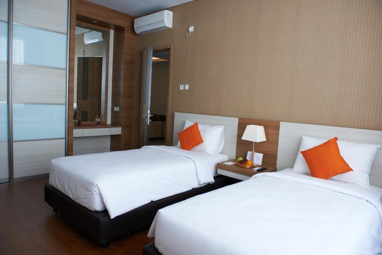 Winstar Hotel Пеканбару Экстерьер фото