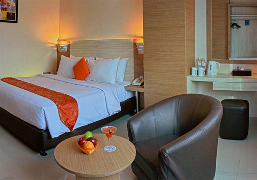 Winstar Hotel Пеканбару Экстерьер фото