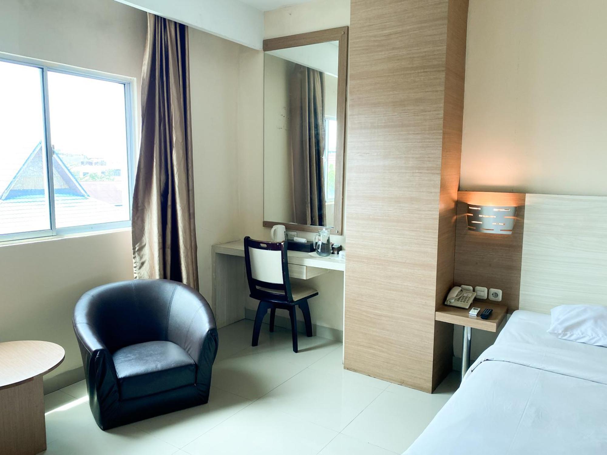 Winstar Hotel Пеканбару Экстерьер фото